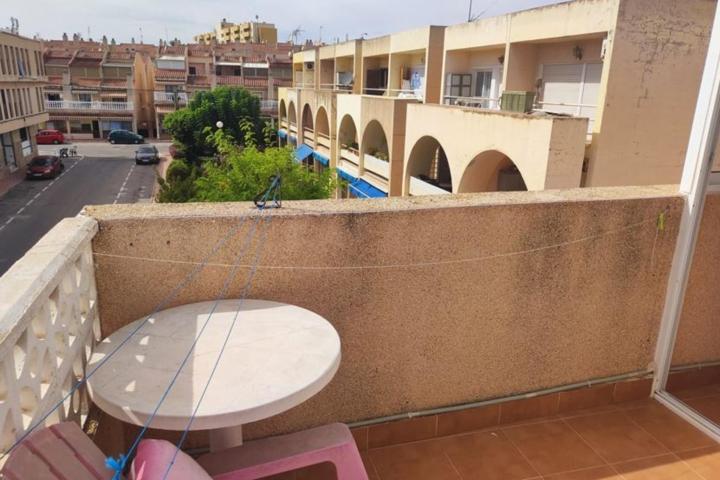 SE VENDE ESTUDIO CON TERRAZA GRANDE EN TORREVIEJA photo 0