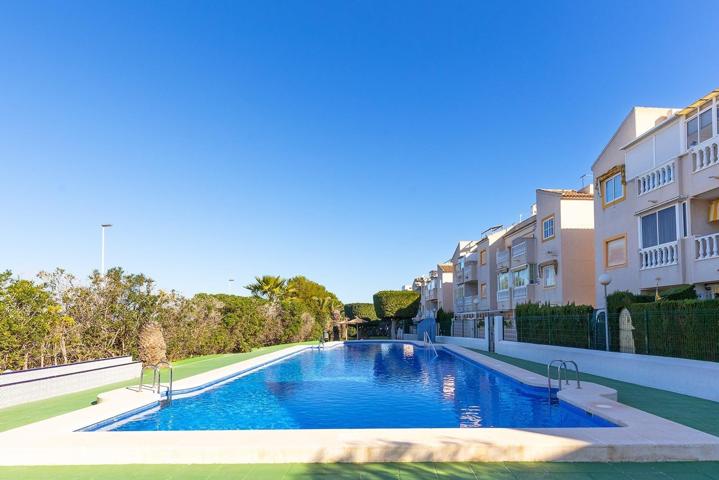 BUNGALOW PLANTA BAJA CON PISCINA Y VISTAS DESPEJADAS AL PARQUE AROMÁTICO photo 0