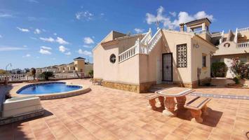 CHALET CON JARDÍN, ENTRADA PARA COCHE, SOLÁRIUM Y PISCINA JUNTO AL PARQUE NATURAL photo 0