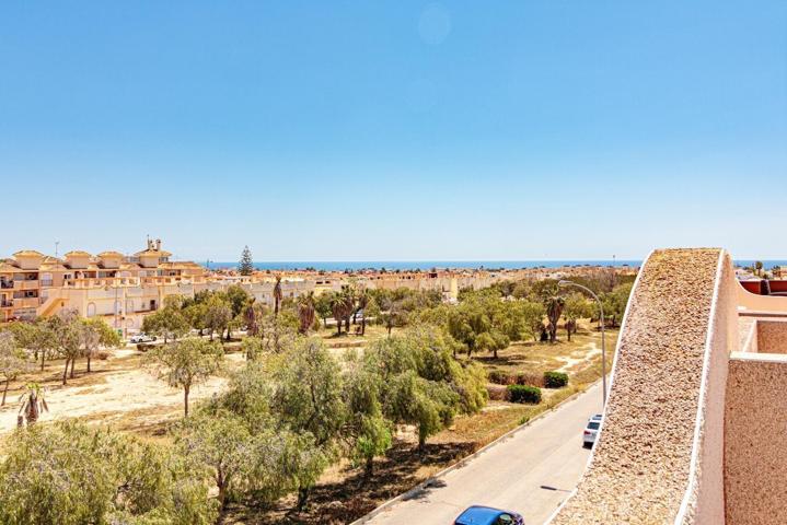 DUPLEX EN ORIHUELA COSTA CON SOLARIUM + VISTAS AL MAR! photo 0