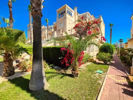 BUNGALOW PLANTA BAJA CON PISCINAS Y JARDÍN EN UNA ZONA ÚNICA DE ORIHUELA COSTA photo 0