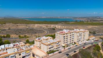 APARTAMENTO CON PRECIOSAS VISTAS Y PISCINA COMUNITARIA photo 0