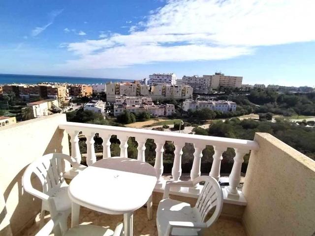 APARTAMENTO CON PRECIOSAS VISTAS Y PISCINA COMUNITARIA photo 0