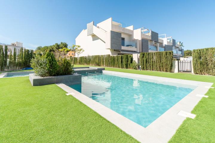 Casa De Campo En venta en Los Balcones, Torrevieja photo 0