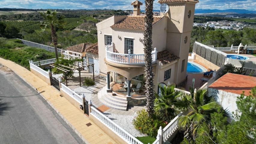 PRECIOSO CHALET EN UN ENTORNO ÚNICO DE NUESTRA COSTA CON PISCINA PRIVADA Y PRECIOSAS VISTAS photo 0