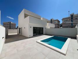 NUEVA VILLA CON PISCINA PRIVADA photo 0