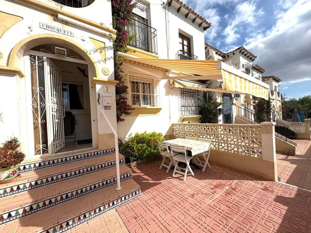 BUNGALOW PLANTA BAJA CON VISTAS DESPEJADAS, PISCINA Y JARDÍN photo 0