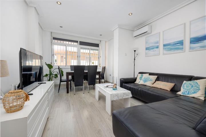 PLANTA BAJA REFORMADA CERCA DE PLAYA DE LOS LOCOS! photo 0