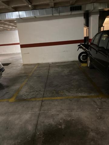 Parking photo 0