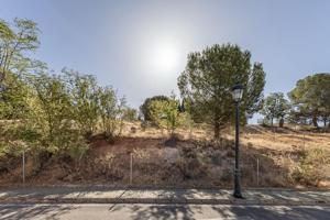 PARCELA 610 M2 EN CORTIJO DE LA LUZ, OTURA. photo 0