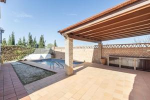 Chalet en Ogijares photo 0