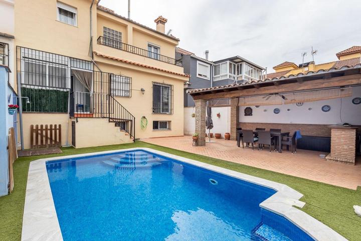 Casa adosada con piscina en Santa Fe photo 0