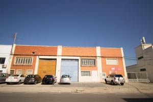 NAVES INDUSTRIALES CON DOBLE ENTRADA photo 0
