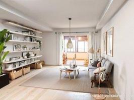 Oportunidad Única: Apartamento Amplio junto al Mar photo 0