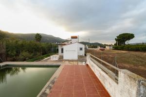 CHALET CON PISCINA EN LA BARRACA photo 0