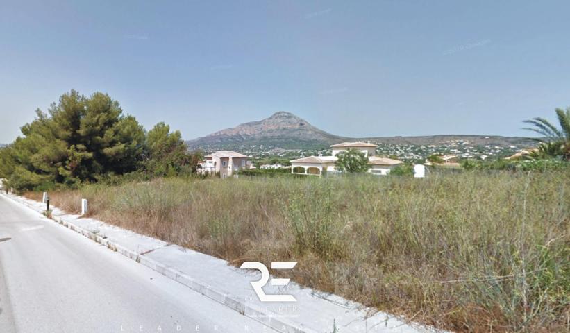OPORTUNIDAD ÚNICA !! SOLAR PLANO EN VENTA EN JÁVEA CON PROYECTO Y LICENCIA DE CONSTRUCCION !! photo 0