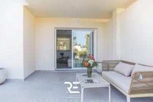 VIVIENDA OBRA NUEVA DE 1 HABITACIÓN CON TERRAZA, GARAJE Y PISCINA EN MODERNO RESIDENCIAL EN DENIA !! photo 0