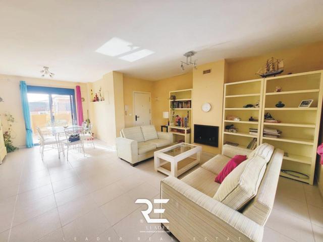 ÁTICO EXCLUSIVO CON VISTAS, TERRAZAS, PISCINA Y GARAJE – A 250 M DE LA PLAYA photo 0