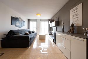 TU NUEVO HOGAR EN EXCLUSIVA — AMPLIO, LUMINOSO Y CON GARAJE INCLUIDO photo 0
