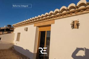 CASA DE TRES PLANTAS EN ANDILLA EXCLUSIVA CON ENCANTO !! photo 0