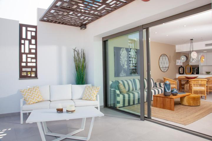 EXCLUSIVO DÚPLEX CON DOS TERRAZAS EN URBANIZACIÓN GOLF BAHÍA – FINESTRAT photo 0