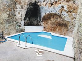 PRECIOSA CASA CON PISCINA EN EL CENTRO DE BUÑOL !! photo 0