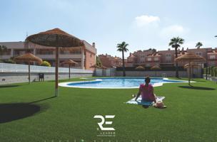 ADOSADO CON TERRAZA PRIVADA, PISCINA Y JARDÍN EN GRAN ALACANT!! photo 0