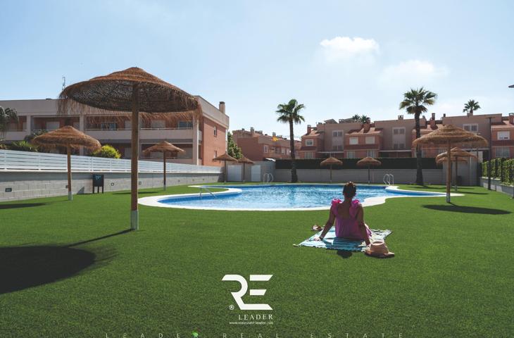 ADOSADO CON TERRAZA PRIVADA, PISCINA Y JARDÍN EN GRAN ALACANT!! photo 0