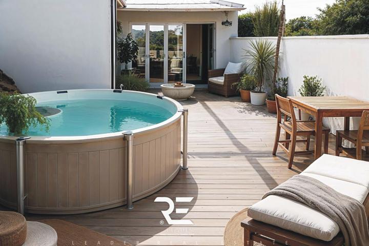 ATICO-DUPLEX CON AMPLIA TERRAZA, AIRE ACONDICIONADO Y GARAJE !! photo 0