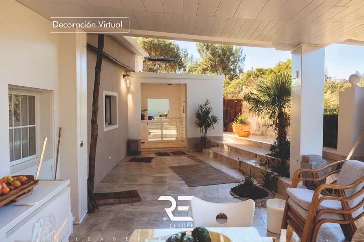 CHALET DE 4 HABITACIONES CON PISCINA EN GRAN PARCELA DE 3.161 M2 !! photo 0