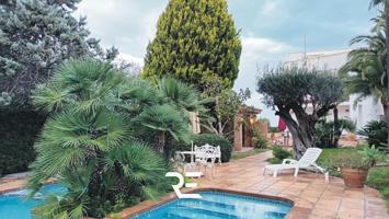 Exclusiva villa en primera línea de mar – Paseo de Cala Blanca, Jávea photo 0