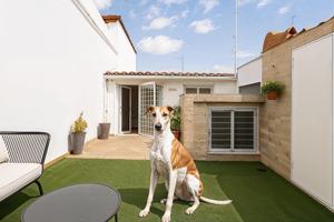 CHALET-ADOSADO DE AUTOR REFORMADO — DOBLE VIDA, DOBLE ESTILO photo 0