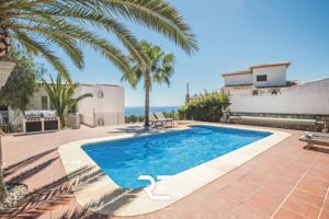ENCANTADORA VILLA IBICENCA CON ESPECTACULARES VISTAS AL MAR EN LA URBANIZACIÓN BALCÓN DEL MAR - JÁVEA photo 0
