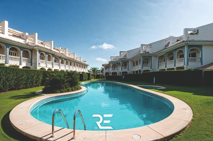 APARTAMENTO-DÚPLEX CON LICENCIA TURÍSTICA Y PLAZA DE APARCAMIENTO EN PRIMERA LÍNEA DE PLAYA !! photo 0