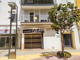 Salou - Local de 70 m2 en calle peatonal photo 0