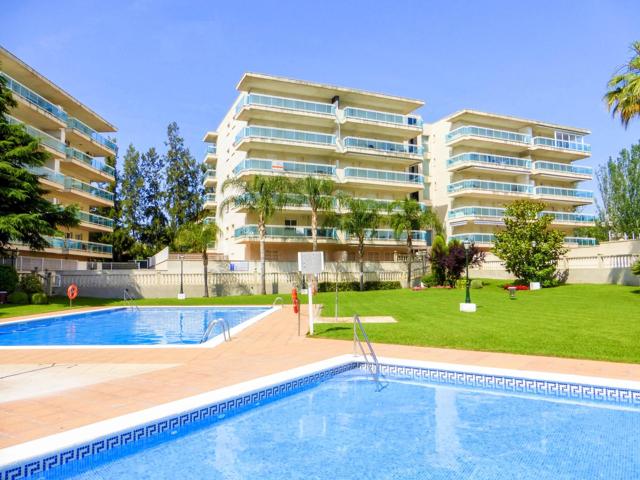 Salou - Apartamento 3 dormitorios con piscina, parking y licencia turística photo 0