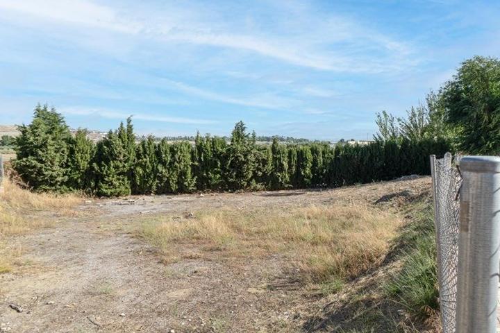 parcela de uso industrial photo 0