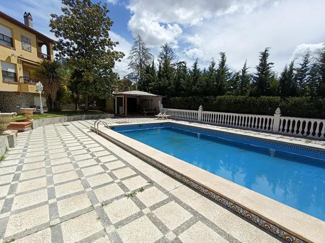 Magnifico adosado con piscina comunitaria photo 0
