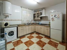 PISO CON GARAJE Y PISCINA COMUNITARIA EN LACHAR photo 0
