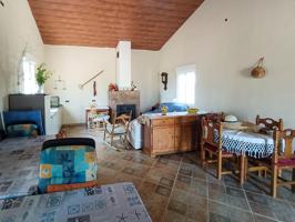 ¡Oportunidad única en Santa Fe! Casa de campo con amplio terreno y olivos legalizada photo 0