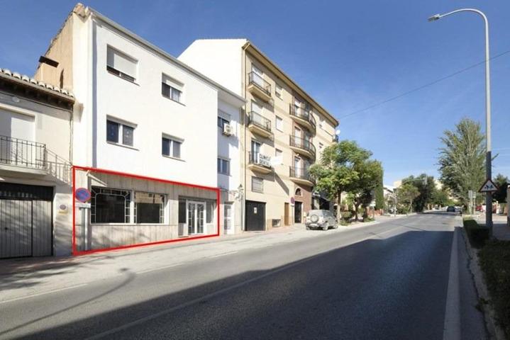 local comercial en avenida principal photo 0