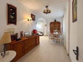 Piso en Venta en Lanjarón photo 0