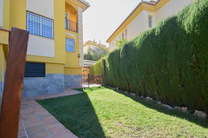 Chalet en esquina, cerca de todo y con vistas photo 0