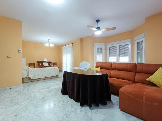 Exclusivo Piso Todo Exterior en la Mejor Zona  de Santa Fe photo 0