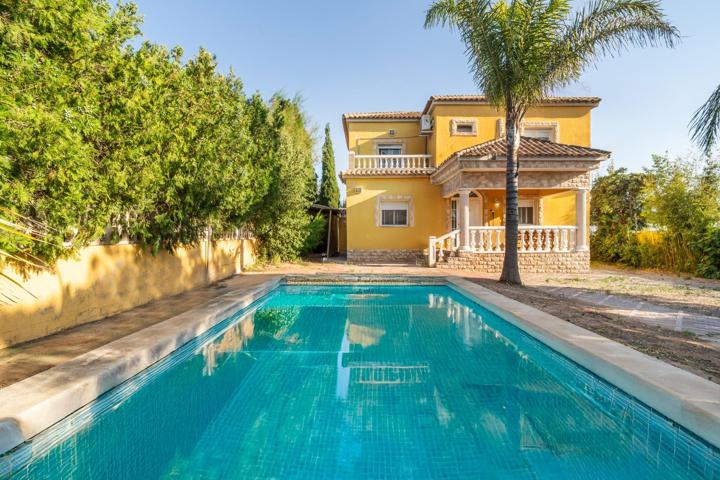 Chalet Independiente con Piscina Privada en LA SIMA (LA POBLA DE VALLBONA) photo 0