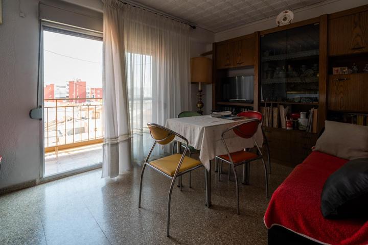 PISO EN VENTA EN MONCADA photo 0