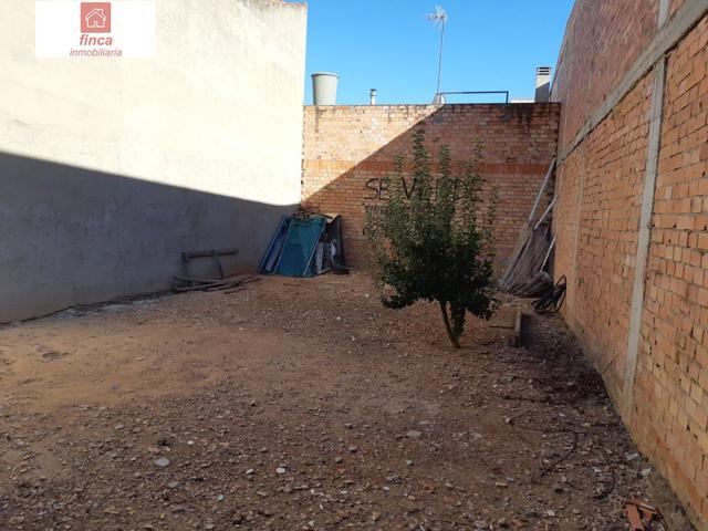 MONTIJO , SOLAR URBANO RODEADO, EXCELENTE UBICACIÓN ZONA RESIDENCIAL photo 0