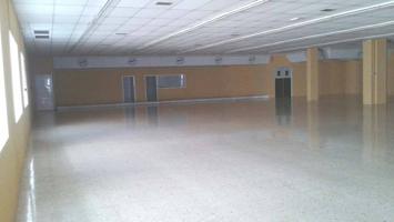 VENTA MONTIJO, AMPLIO LOCAL COMERCIAL CENTRICO, PRECIO NEGOCIABLE photo 0