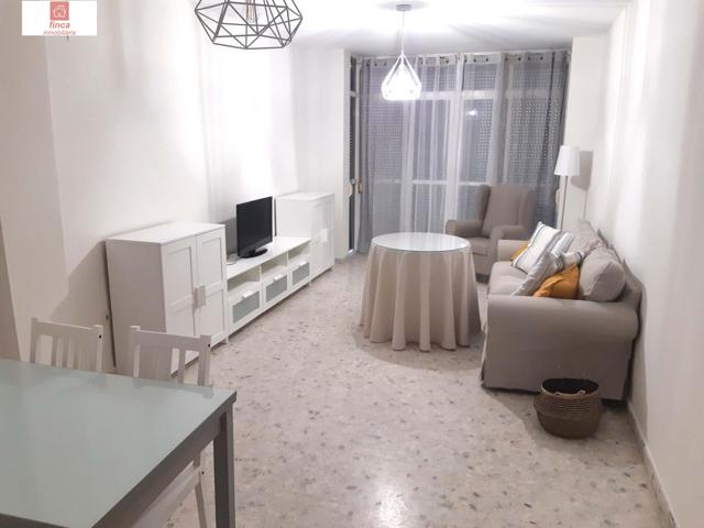 MONTIJO, PISO ALQUILER CENTRO, EXCELENTEMENTE AMUEBLADO photo 0
