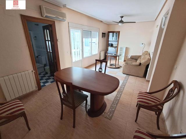 ALQUILER MONTIJO, VIVIENDA PLANTA BAJA, CENTRICA, AMPLIA, LUMISOSA, CLIMATIZADA Y CALEFACTADA, MAGNIFICO PATIO SOLEADO photo 0